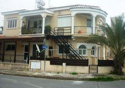 фото отеля Larnaca Budget Residences