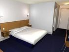 фото отеля Travelodge Burton A38 Southbound