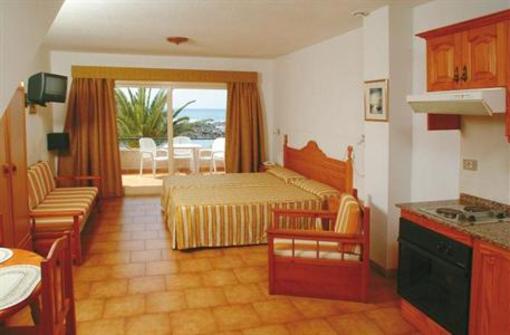 фото отеля Apartamentos Charco del Conde