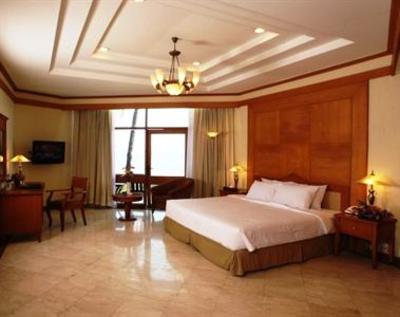 фото отеля Golden Hotel Makassar