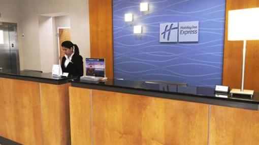 фото отеля Holiday Inn Express Hotel & Suites STAMFORD