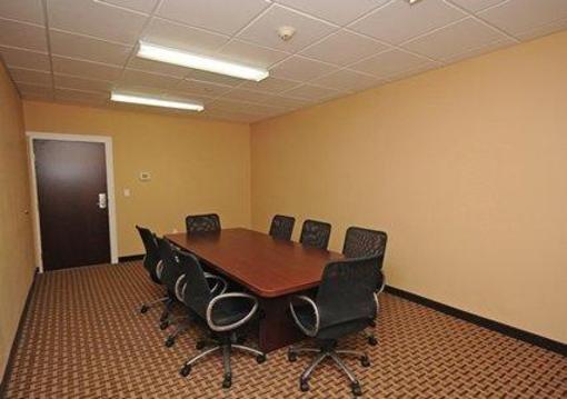 фото отеля Comfort Suites At Katy Mills