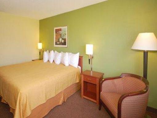 фото отеля Quality Inn East Evansville (Indiana)