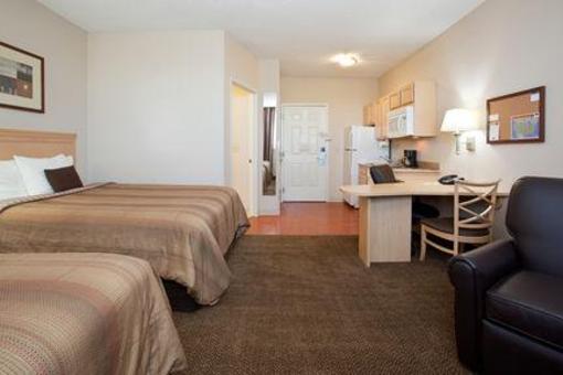 фото отеля Candlewood Suites Meridian Business Center