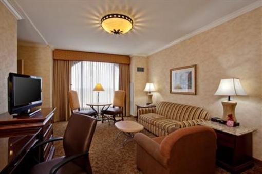 фото отеля Crowne Plaza Anaheim - Garden Grove