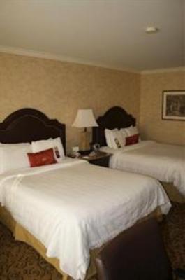 фото отеля Crowne Plaza Anaheim - Garden Grove