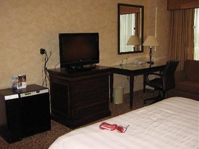 фото отеля Crowne Plaza Anaheim - Garden Grove