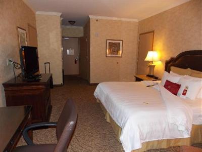 фото отеля Crowne Plaza Anaheim - Garden Grove