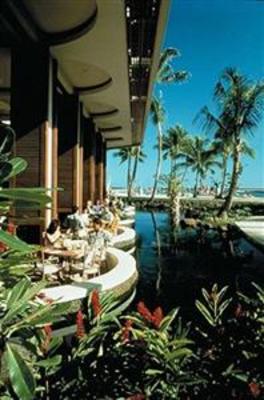 фото отеля Grand Waikikian Suites by Hilton Grand Vacations