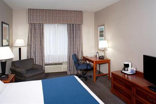 фото отеля Holiday Inn Express East Greenbush (Albany - Skyline)