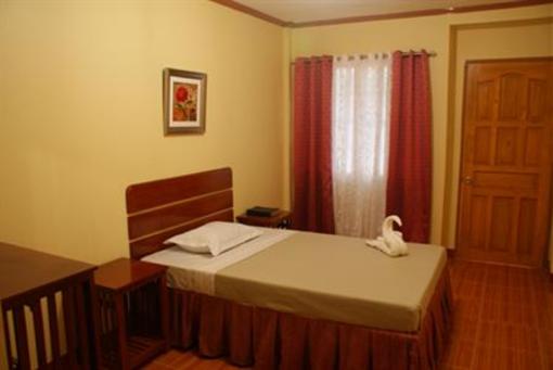 фото отеля Gloreto Guest House and Dormitel