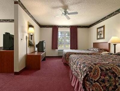 фото отеля Baymont Inn and Suites Milwaukee Grafton