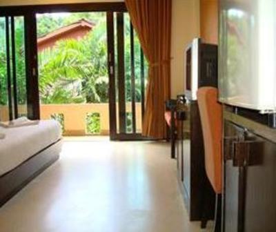 фото отеля Ao Nang Beach Home