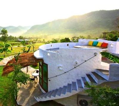фото отеля Royal Good View Resort & Farm