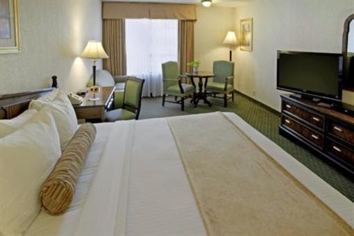 фото отеля BEST WESTERN PLUS Redondo Beach Inn