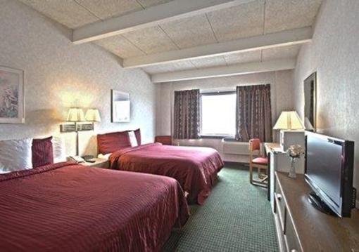 фото отеля Econo Lodge Manitowoc