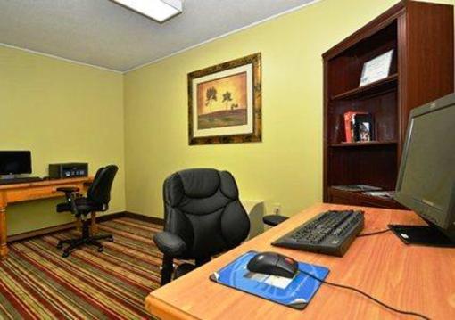 фото отеля Comfort Inn & Suites Black River Falls