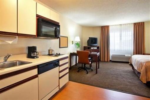 фото отеля Hawthorn Suites by Wyndham Northbrook Wheeling