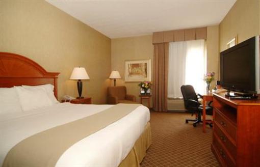 фото отеля Holiday Inn Express and Suites Cedar Rapids