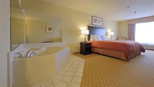 фото отеля Country Inn & Suites Savannah I-95 North