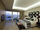 фото отеля Reclusive Life Phoenix Island