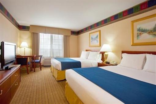 фото отеля Holiday Inn Express Hotel & Suites Acme