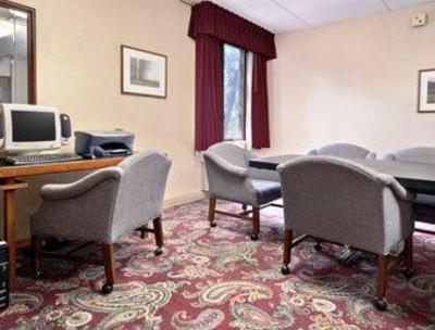 фото отеля Ramada Waukegan Gurnee