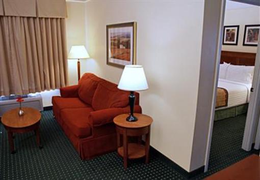 фото отеля Towneplace Suites Fredericksburg
