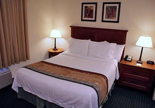 фото отеля Towneplace Suites Fredericksburg