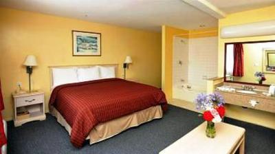 фото отеля Pacific View Inn & Suites