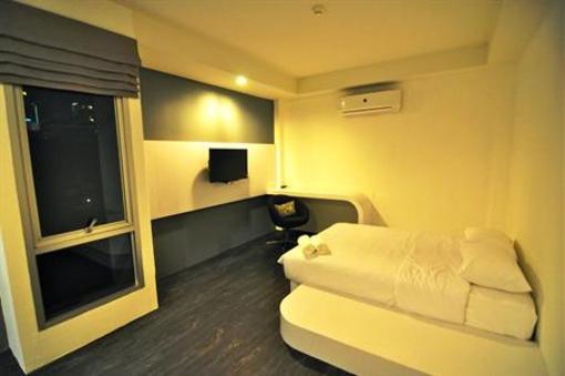 фото отеля Cheq Inn Hostel