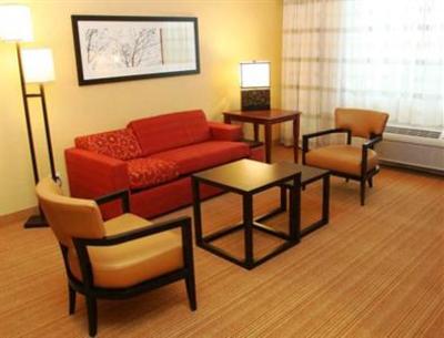 фото отеля Courtyard by Marriott Minneapolis Maple Grove/Arbor Lakes