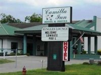 Camilla Inn & Suites