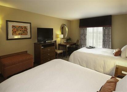 фото отеля Hampton Inn & Suites Wichita-Northeast