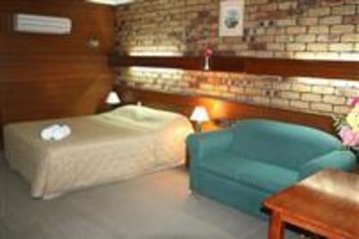 фото отеля Tudor Lodge Motel Toowoomba