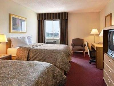 фото отеля Ramada Inn Fairview Heights