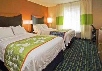 фото отеля Fairfield Inn & Suites by Marriott Hartford Airport