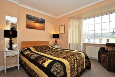 фото отеля Aaron House B&B