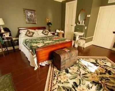 фото отеля Carrier Houses Bed and Breakfast Rutherfordton