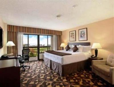 фото отеля Ramada Hotel & Suites Englewood/Denver South