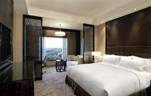фото отеля Hilton New Delhi-Noida-Mayur Vihar