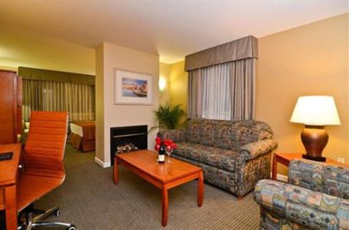 фото отеля BEST WESTERN PLUS Capitola By-the-Sea Inn & Suites