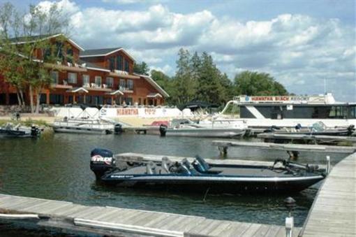 фото отеля Hiawatha Beach Resort