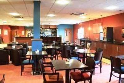 фото отеля Travelodge Derby Pride Park