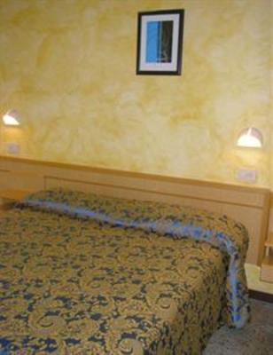фото отеля Hotel Spring Rimini
