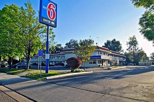 фото отеля Motel 6 North Crystal Fresno (California)