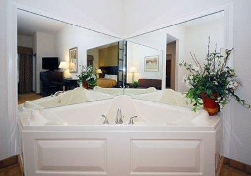 фото отеля Comfort Suites Commerce