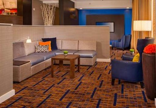 фото отеля Courtyard by Marriott Andover