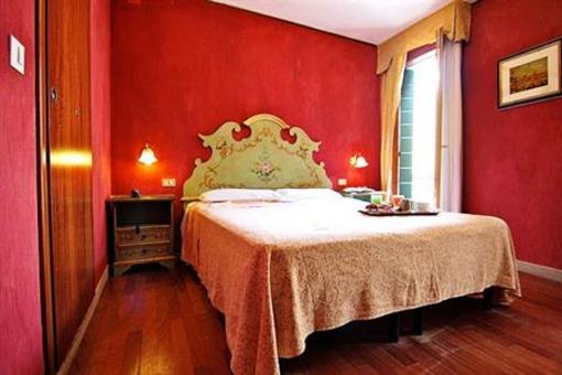 фото отеля Hotel Malibran