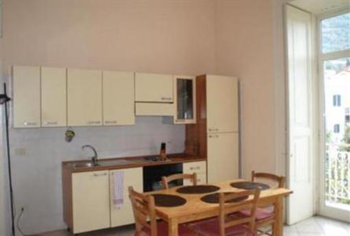 фото отеля Villino Castellano Apartment Meta di Sorrento